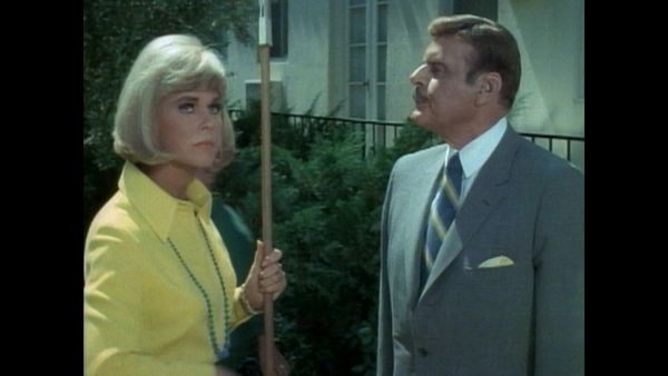 The Doris Day Show - Doris vs. The Computer