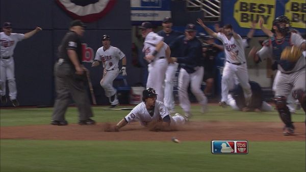 Great Games - Twins top Tigers in historic tiebreaker
