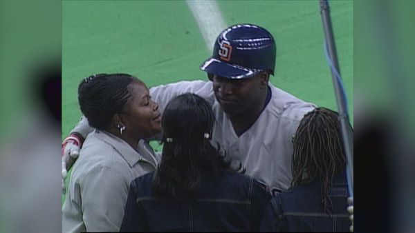 Great Games - Mr. Padre gets his 3,000th hit!