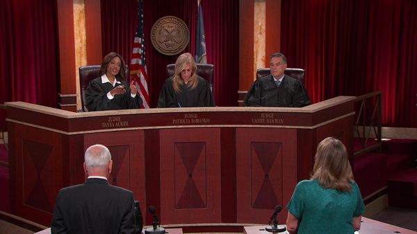 Hot Bench - Corvette Collision Whodunit!; Sucker Sale!