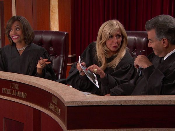Hot Bench - A Daughter's Love Divided; 99 Cent Plate Heist!