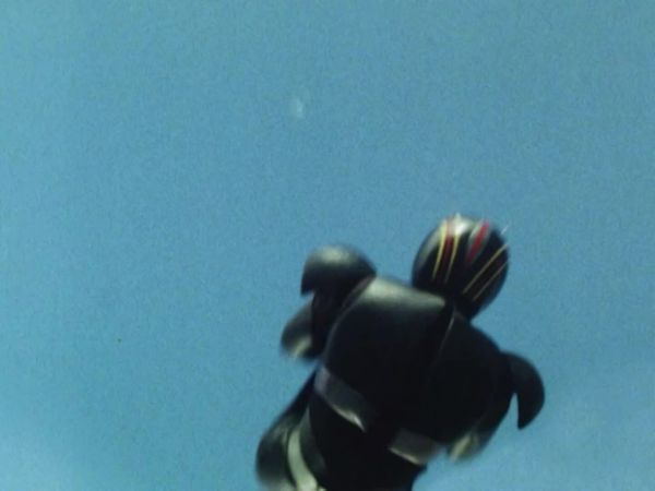 Black Kamen Rider - Duelo das Máquinas