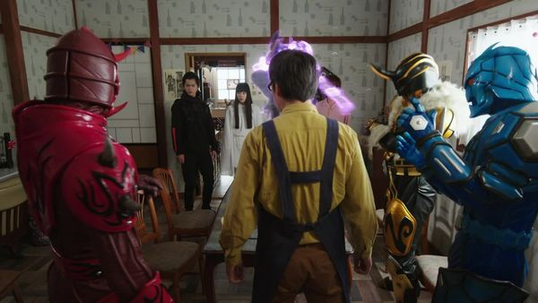 Kamen Rider ZI-O - 2007: Denliner crash