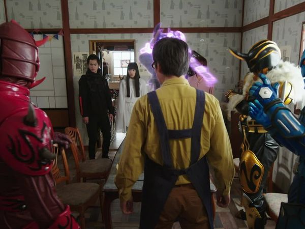 Kamen Rider ZI-O - 2007: Denliner crash