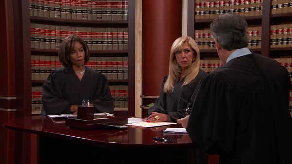 Hot Bench - Don't Call Me Bridezilla!; Toilet Cleaning Debacle!