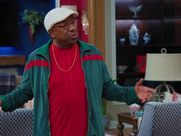 Tyler Perry's Assisted Living - Golpe baixo