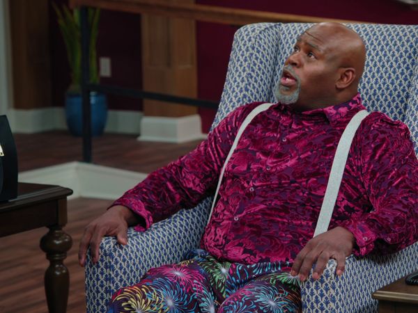 Tyler Perry's Assisted Living - Situação perigosa