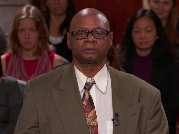 Hot Bench - Tiger Mom Cheerleader Style!; Ex-Lover Pigsty Protest
