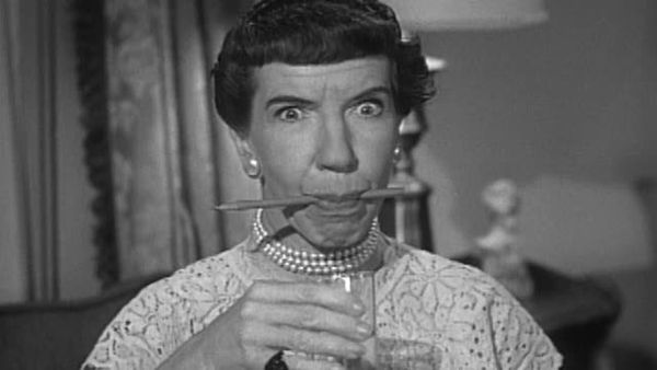 The Abbott and Costello Show - Honeymoon House