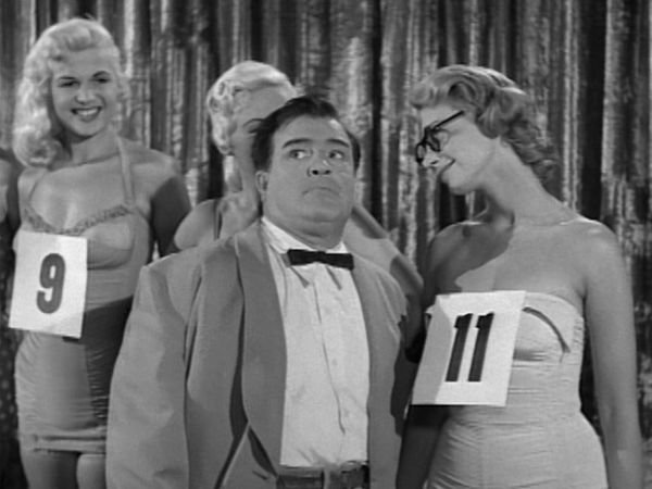 The Abbott and Costello Show - Beauty Contest Story
