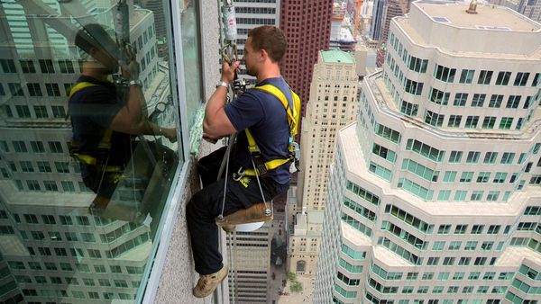 World's Toughest Jobs - Window Cleaning