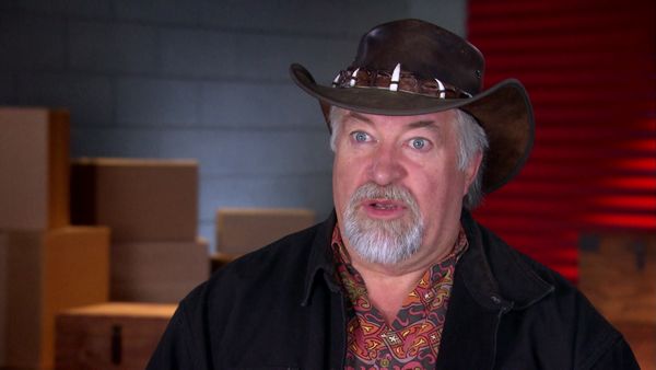 Storage Wars: Northern Treasures - Shirt Happens