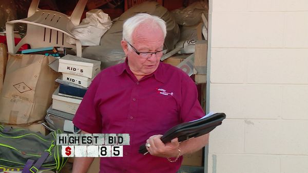 Storage Wars: Northern Treasures - Pranking The Monkeys