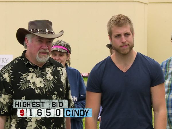 Storage Wars: Northern Treasures - Keep Your Friends Close And The Veterans Closer