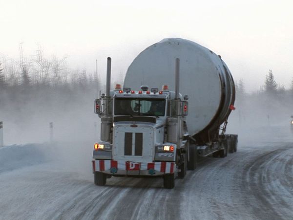 Ice Road Truckers - On The Edge