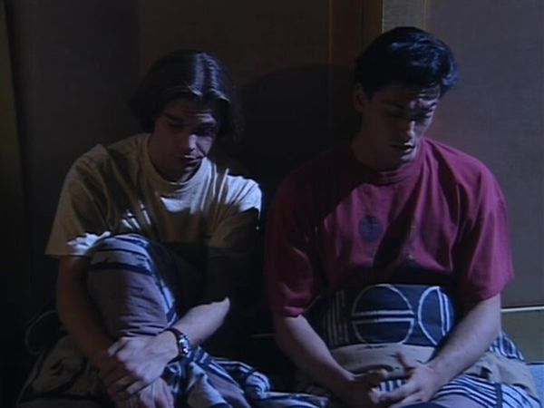 Hélène et les garçons - Une nuit ensemble