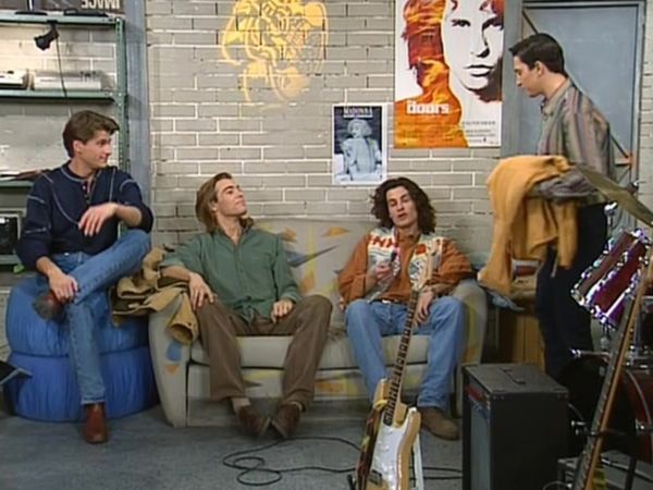 Hélène et les garçons - La caméra vidéo