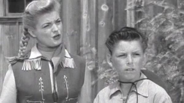 Annie Oakley - Annie and the Six o' Spades