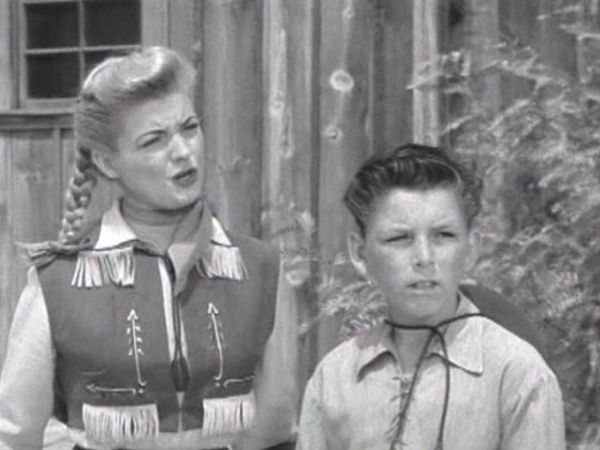 Annie Oakley - Annie and the Six o' Spades
