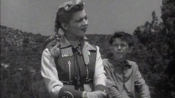 Annie Oakley - Annie and Leprechauns