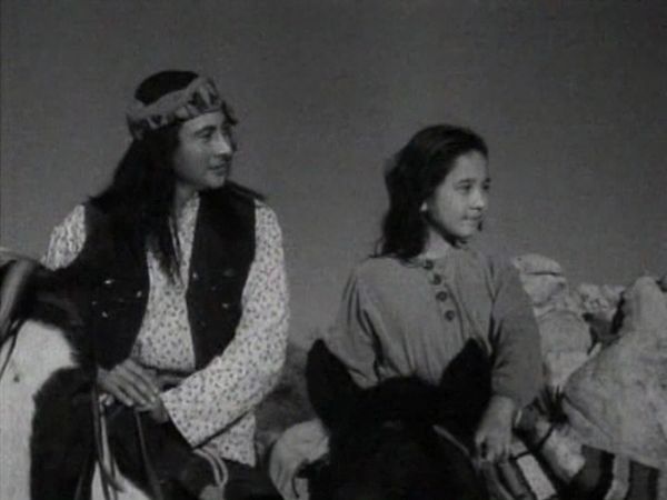 Annie Oakley - Annie Rides the Navajo Trail