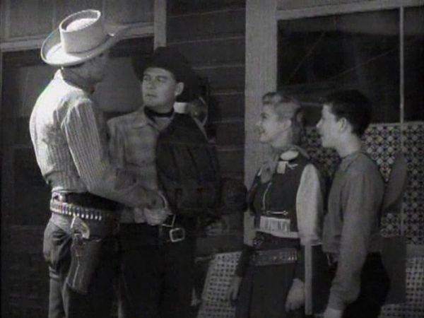 Annie Oakley - Desperate Men