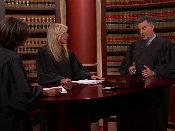 Hot Bench - Firefighter Dreams, Sister Screams; Pay Me for My Stress!
