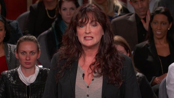 Hot Bench - Pepper Spray Wars!; Bra-Popping, Male-Stripping Vegas Trip!