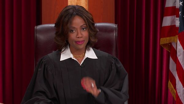 Hot Bench - Trailer Trauma!; Shopping Spree Madness?