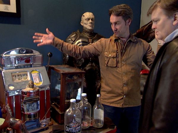 American Pickers - Frank Bears All