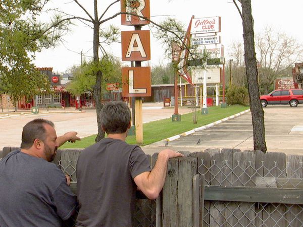 American Pickers - Urban Cowboys