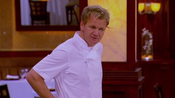 Hell’s Kitchen en español - 16 Chefs Compiten