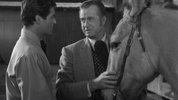The Life and Legend of Wyatt Earp - Roscoe Turns Detective