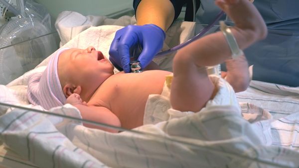 Teen Mom: Young & Pregnant - Cortando el cordón
