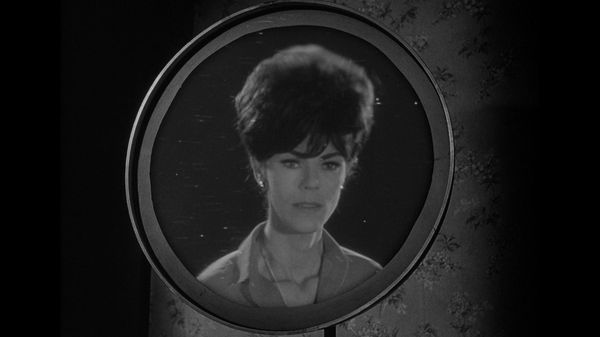 The Outer Limits: 1963 - O.B.I.T.