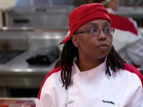 Hell’s Kitchen en español - 15 Chefs Compiten