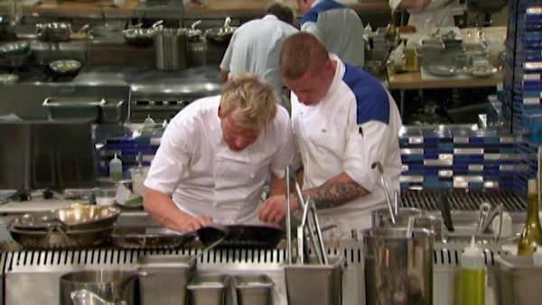 Hell’s Kitchen en español - 7 Chefs Compiten