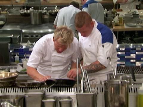 Hell’s Kitchen en español - 7 Chefs Compiten