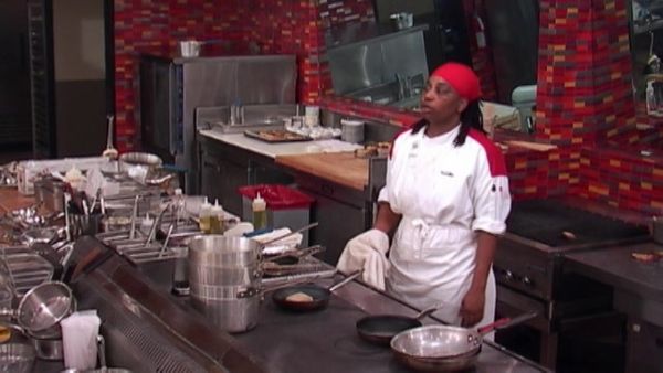 Hell’s Kitchen en español - 8 Chefs Compiten