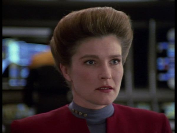 The Captains Close Up - The Captains Close Up: S1 E4 - Kate Mulgrew