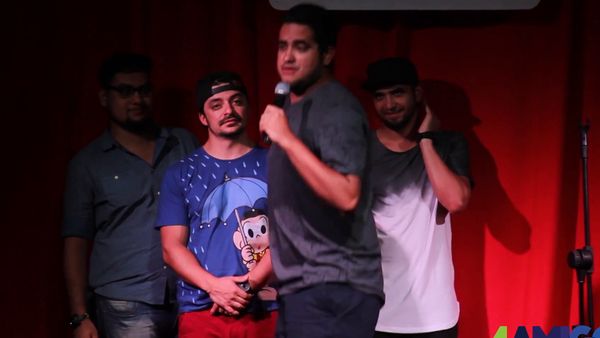 4 Amigos: Fila de piadas - THE ACADEMIA