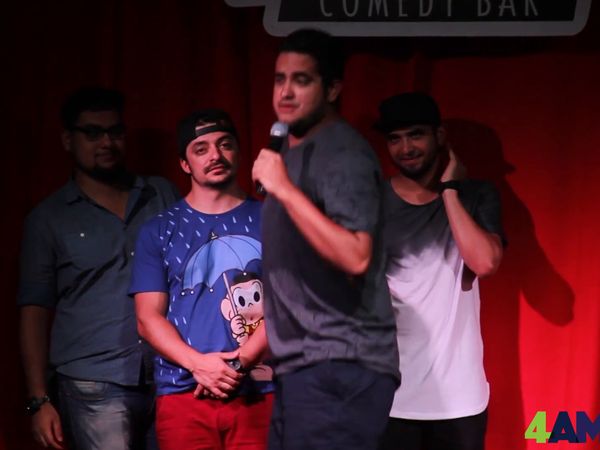 4 Amigos: Fila de piadas - THE ACADEMIA