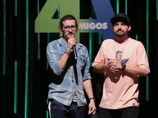 4 Amigos: Fila de piadas - THE O BRASIL QUE EU QUERO