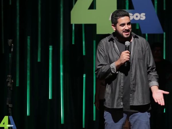 4 Amigos: Fila de piadas - Televião - Parte 2