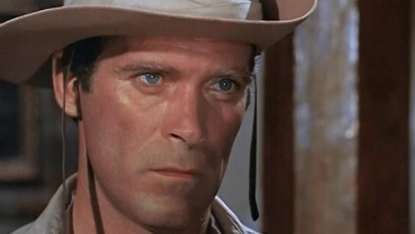 The Rat Patrol - The Gun Runner Raid