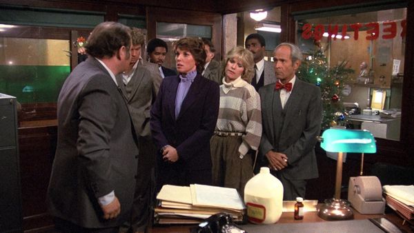 Cagney & Lacey - I'll Be Home For Christmas