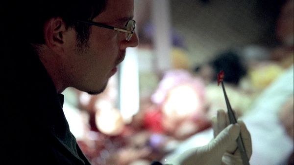 CSI: New York en español - Hospital de muñecas