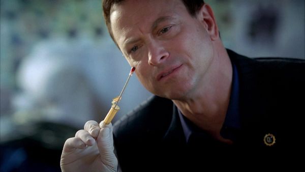 CSI: New York en español - El embrujo de Edipo.