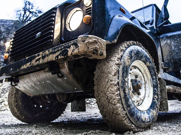 4x4 - Das Allrad Magazin - Land Rover. Der Weltenbummler