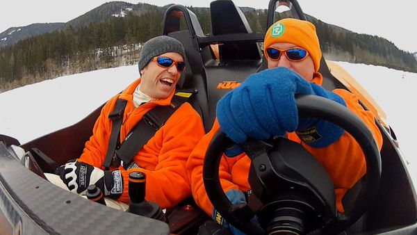 On Tour - Ice and Snow Drifting
